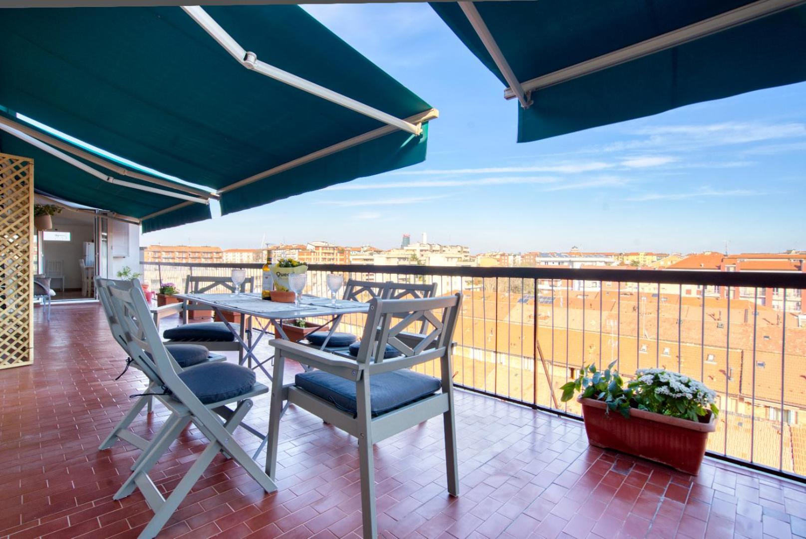 Spacious Penthouse With Panoramic Terrace - 20 Minutes From San Siro & Duomo